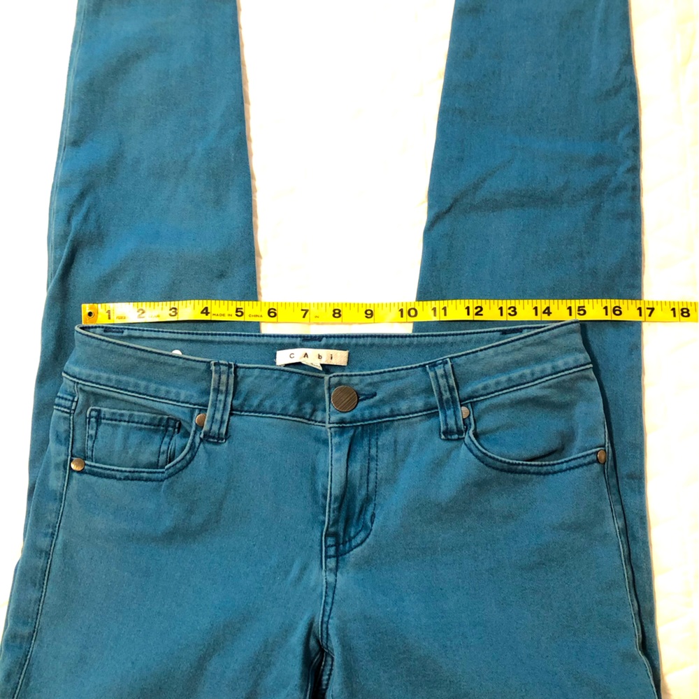 CAbi skinny jeans Poseidon wash Teal mid-rise style 919 Size 4